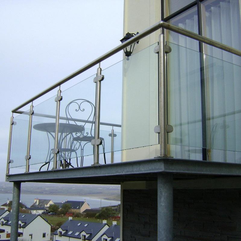 Glass patio railing 6 Glass patio railing 6