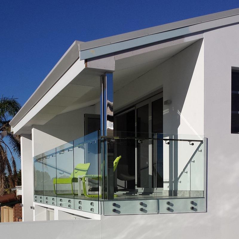 Glass patio railing 7 Glass patio railing 7