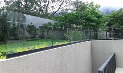 Frameless Glass Balcony